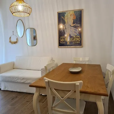 Апартаменты La Boheme, 2 Min Da Qc Terme, Free Parking Сан-Пеллегрино-Терме